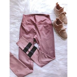 Alo Yoga highwaist Plush airbrush leggings - 8-$80